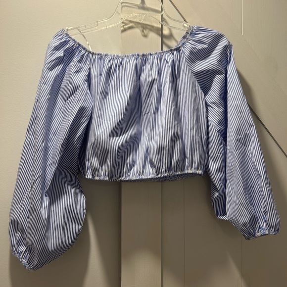 Women’s Two Way Brand Crop Top Size Small - Picture 1 of 3